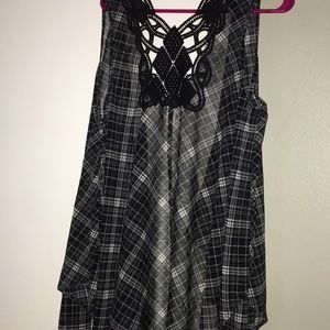 Plaid black woven vest S/M
